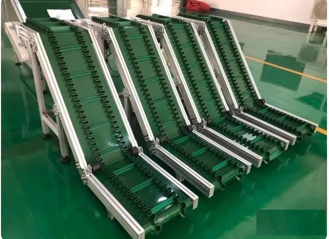 安康Z型裙邊皮帶上料機
